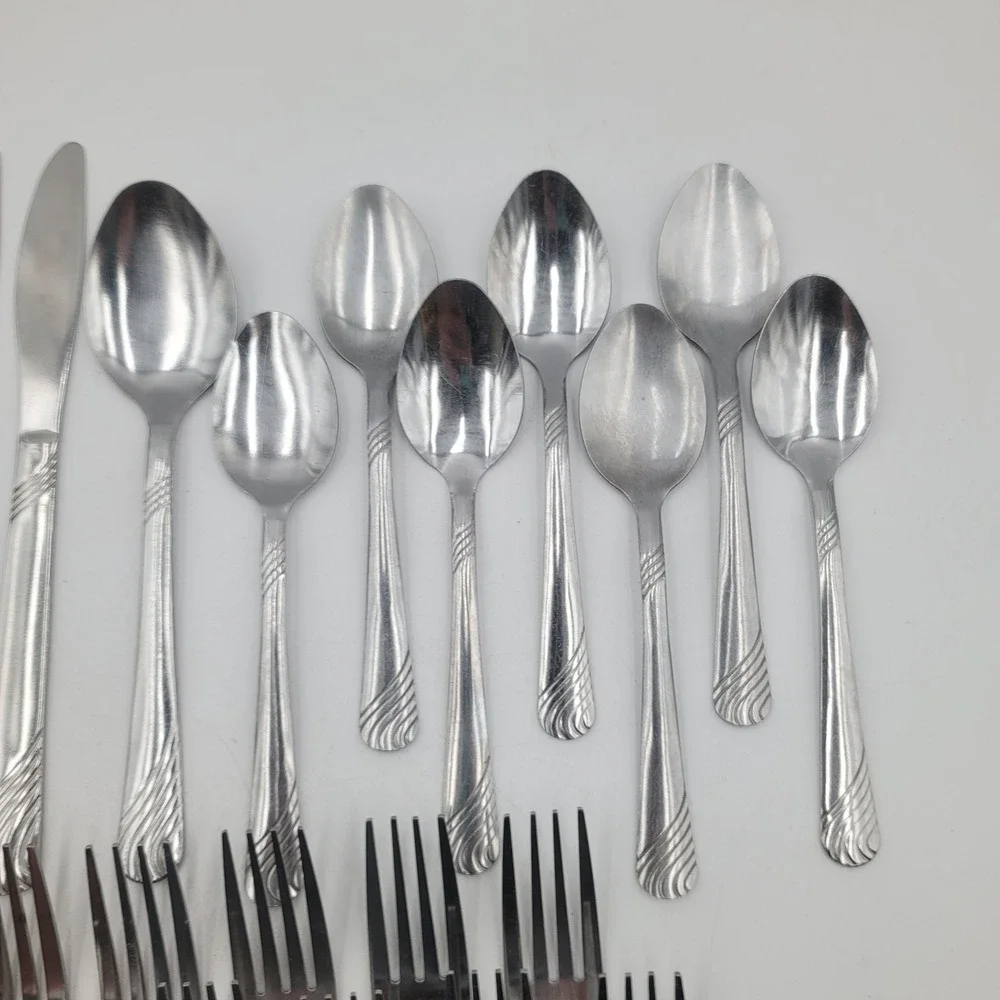 50pc Pfaltzgraff PFF100 Stainless Flatware Swirl Pattern Silverware